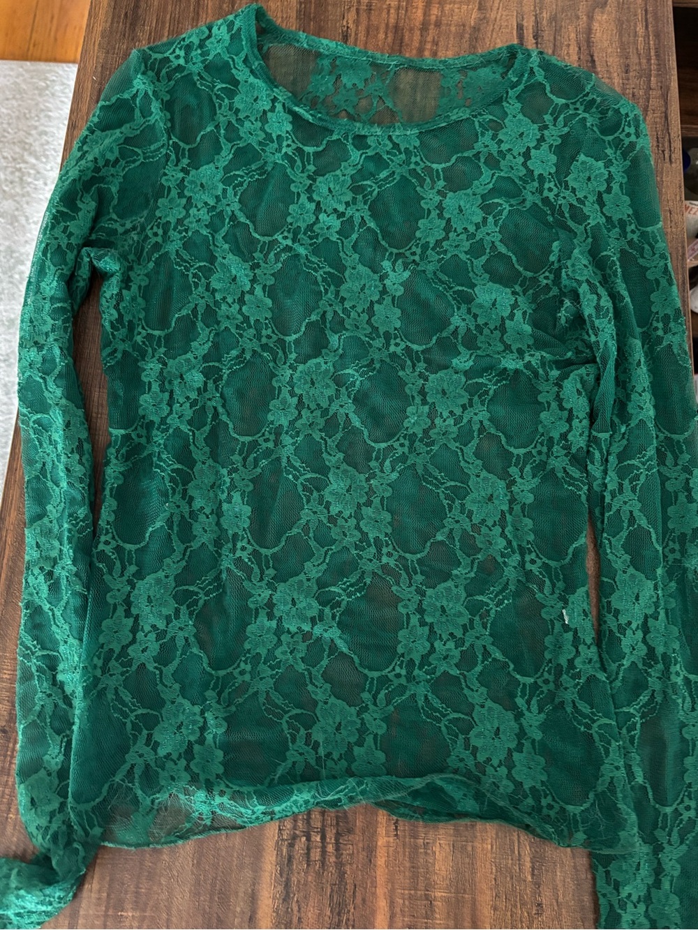 Green Lace Long-Sleeve Women's Top